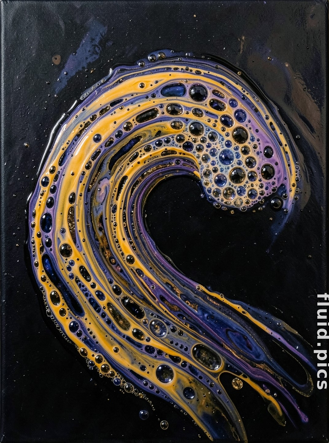 Amber Shore — Fluid Art
