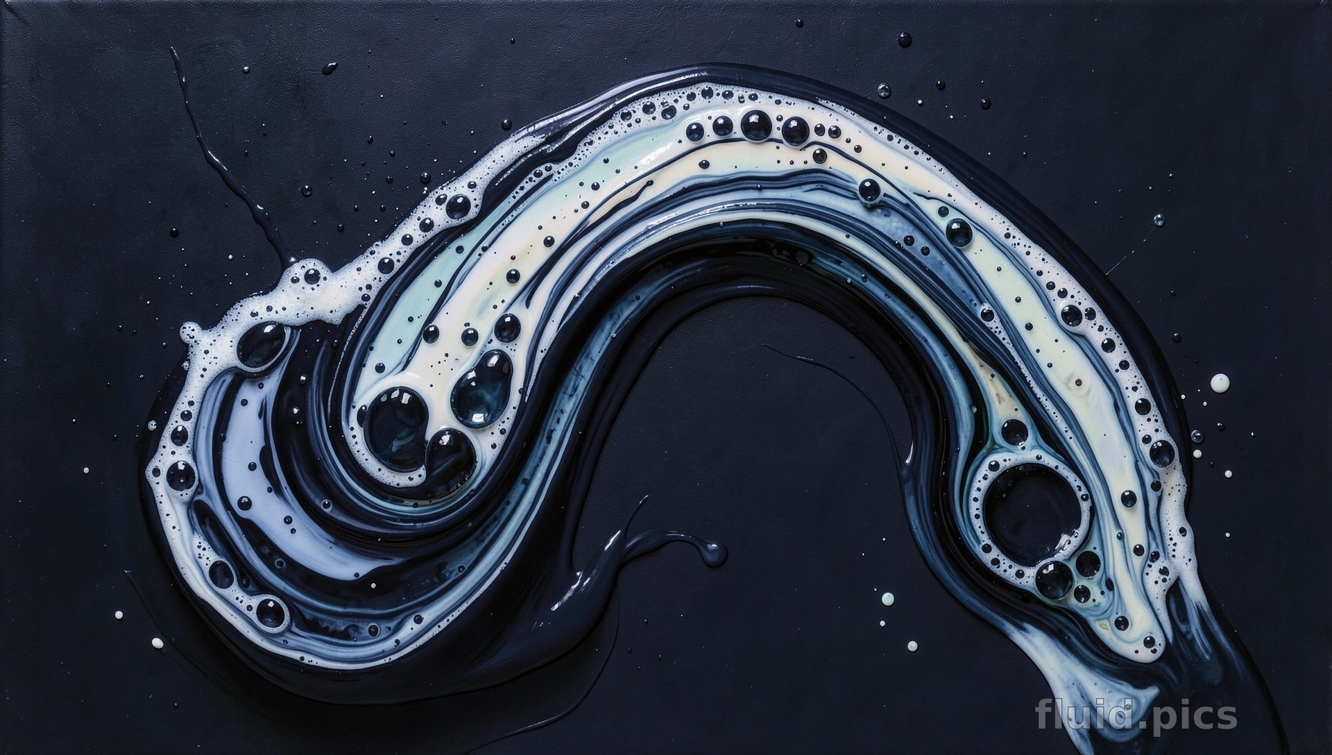 Resounding Currents — Fluid Art