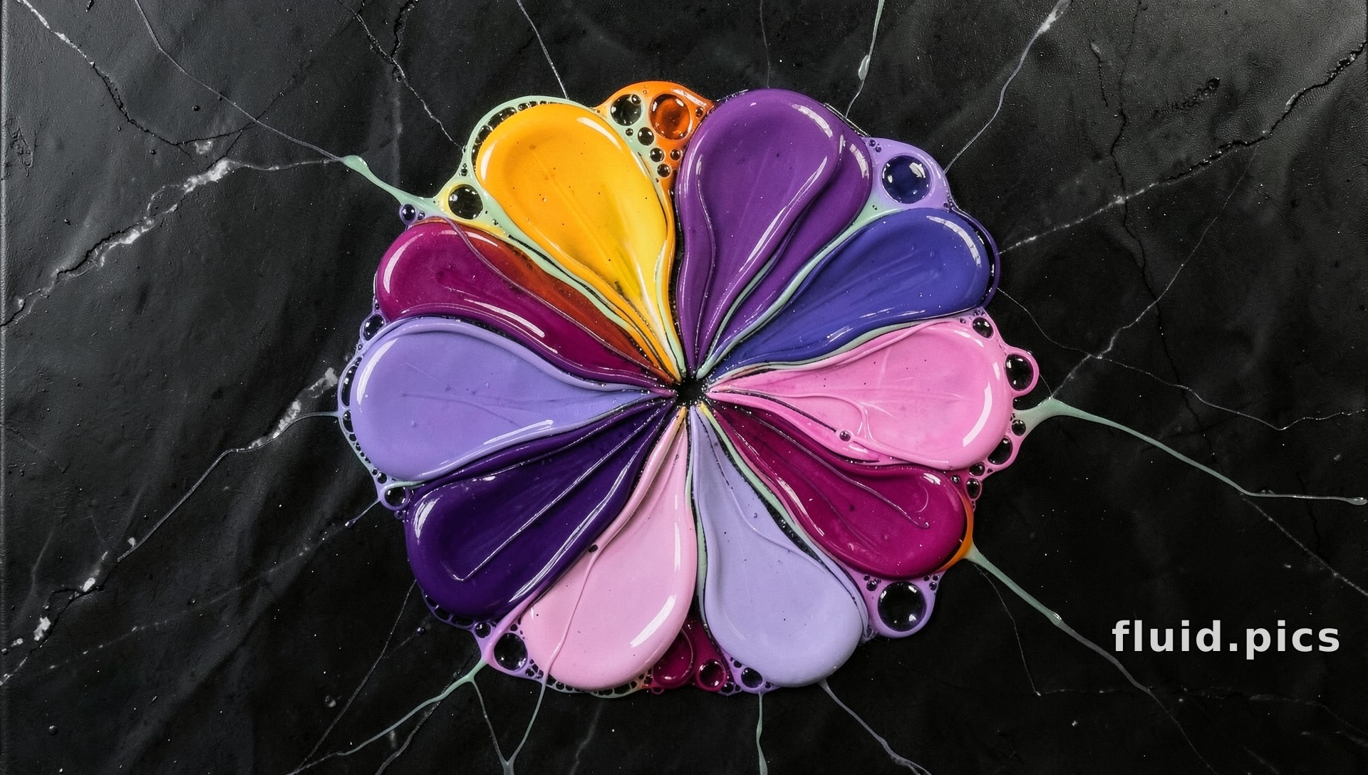 Fan of Petals — Fluid Art
