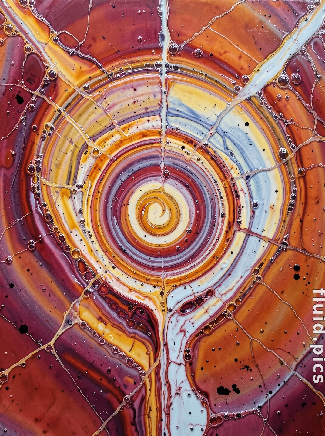 Red Tree-Ring — Fluid Art