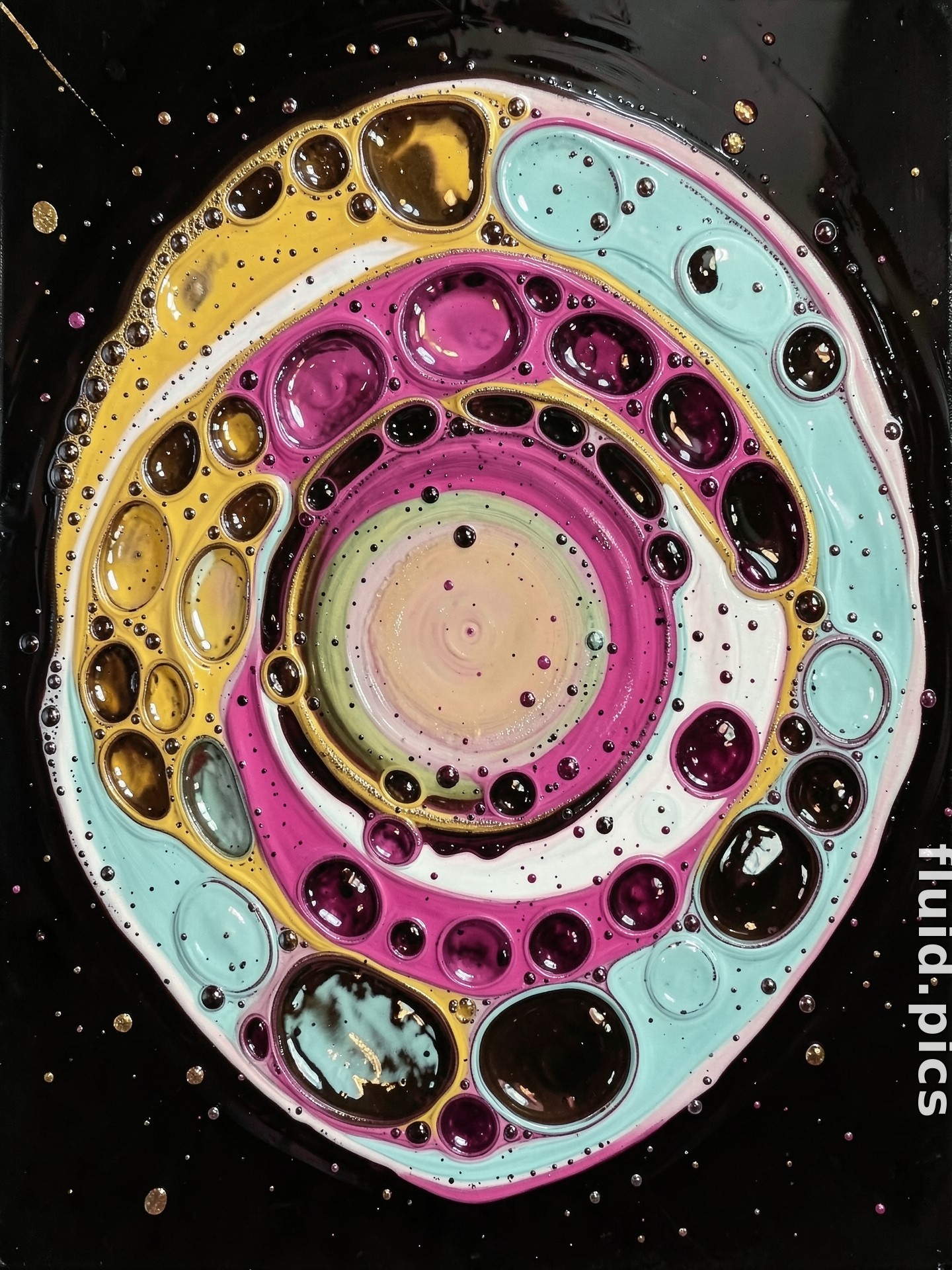 Overflowing Wheel — Fluid Art